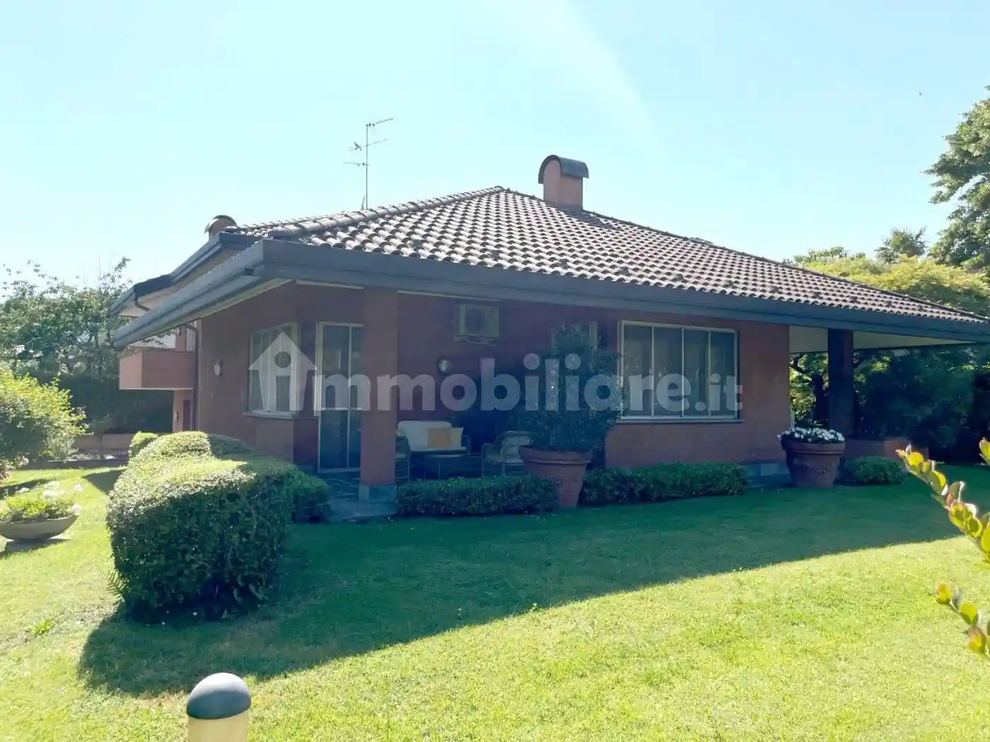Villa in vendita a Trezzano sul Naviglio