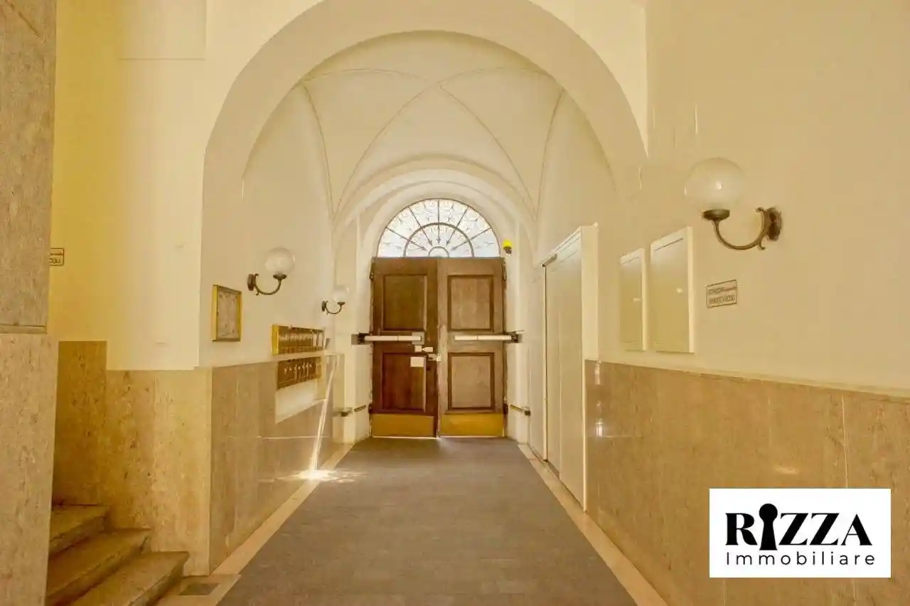 Quadrilocale ottimo stato, quarto piano, Borgo Teresiano, Trieste - foto 3