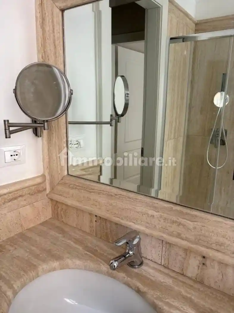 Trilocale via Cerva 7, Borgogna - Largo Augusto, Milano - foto 2