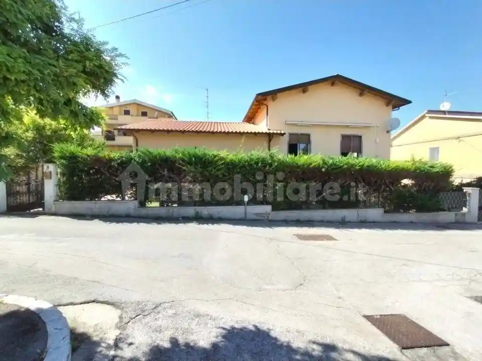 Villa unifamiliare via campo di giove 9, Ospedale, Pescara - foto 3