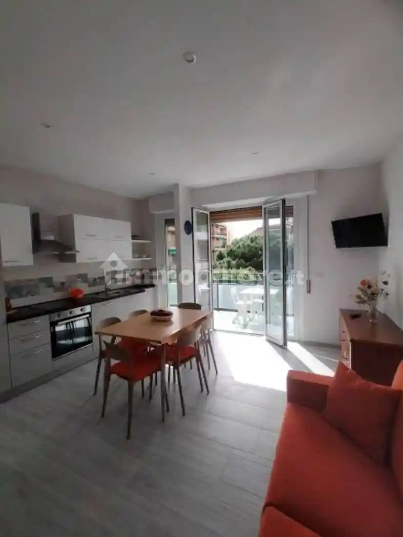 Appartamento in affitto a Loano