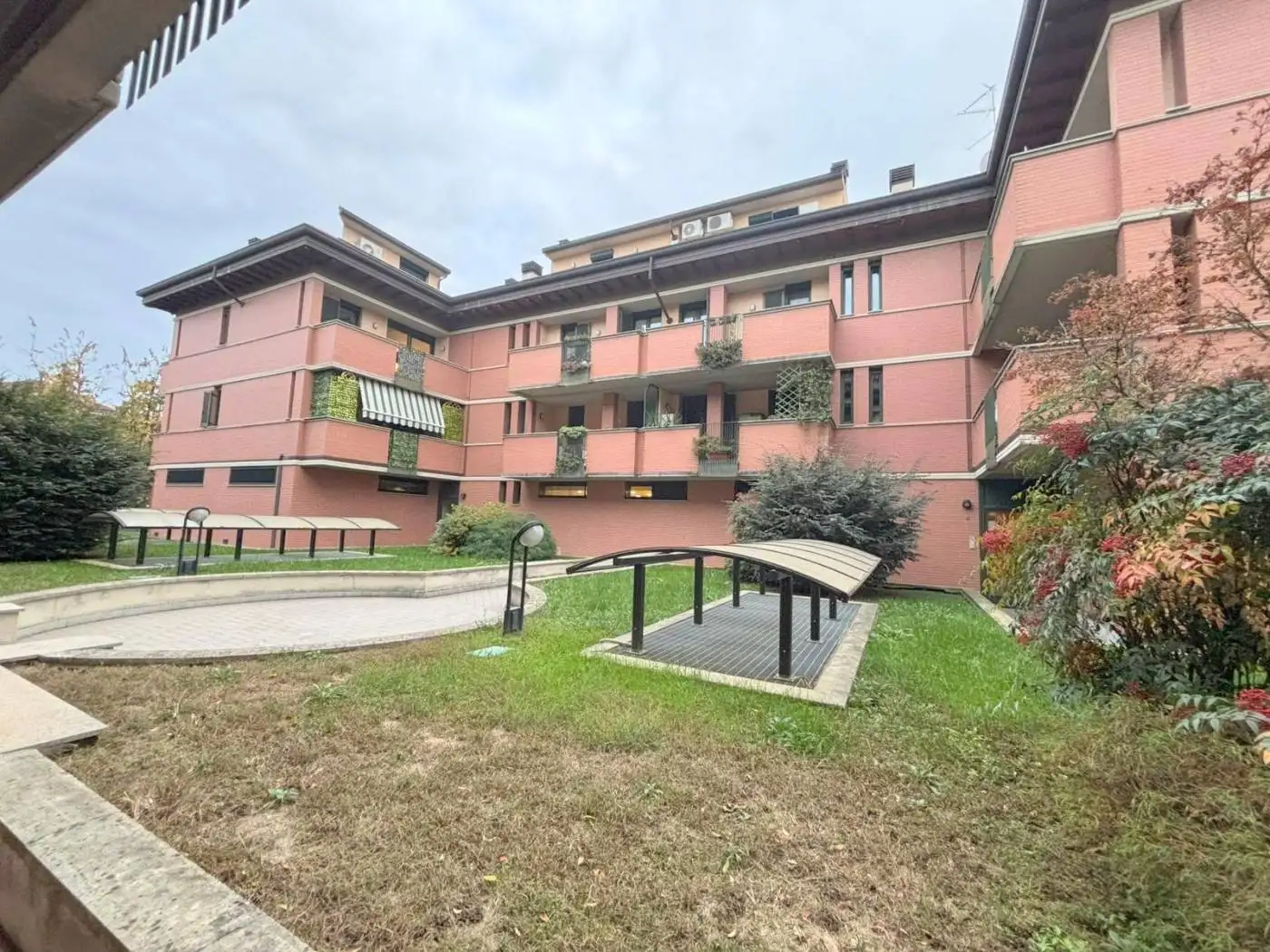 Appartamento in vendita a Rho