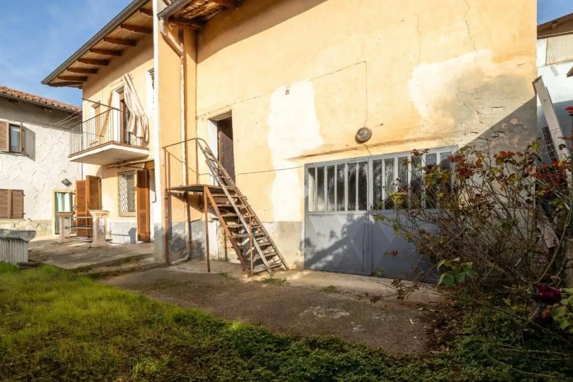 Terratetto plurifamiliare via mario graffi 9, Centro, Arignano - foto 4