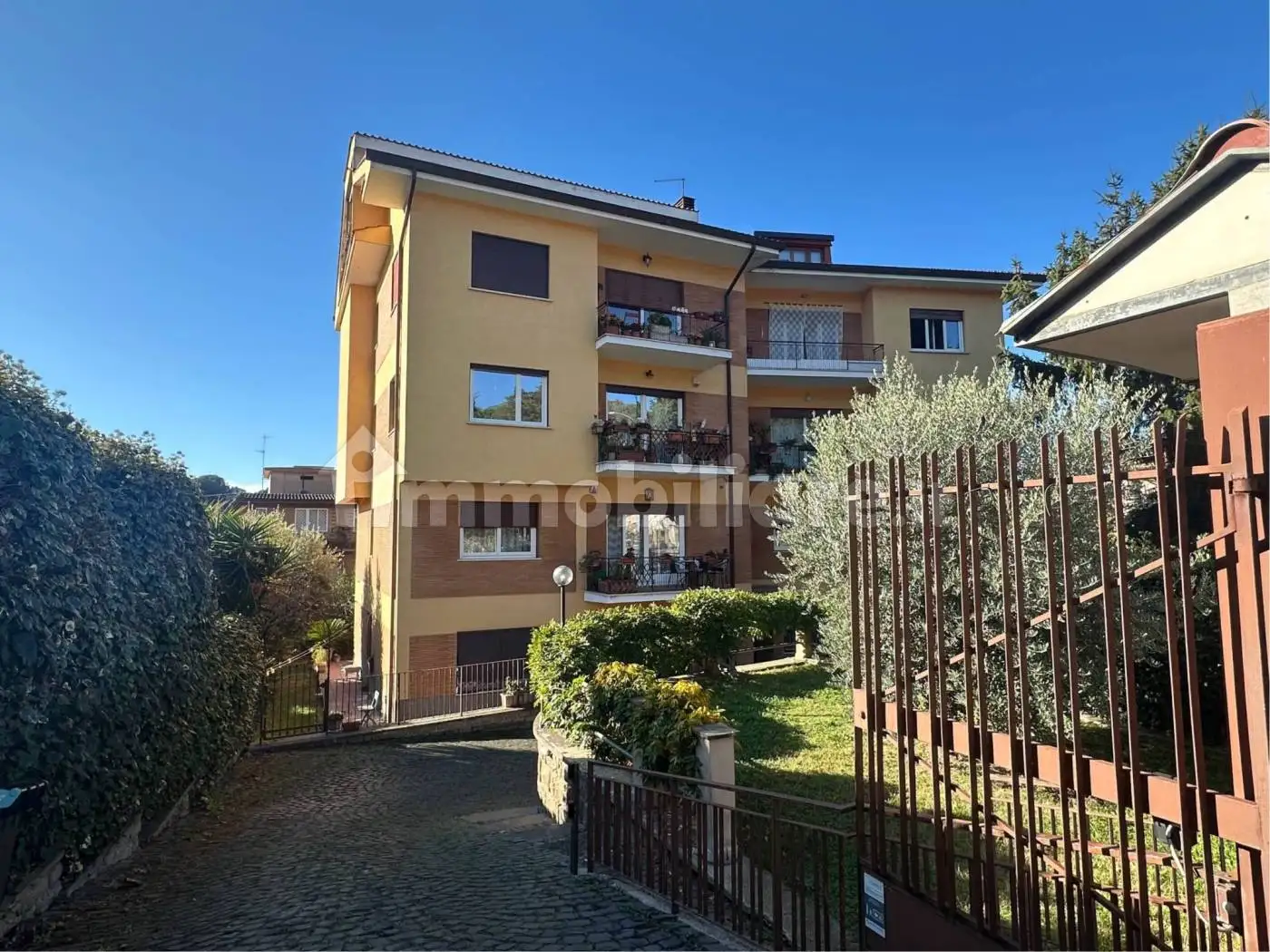 Appartamento in vendita a Grottaferrata