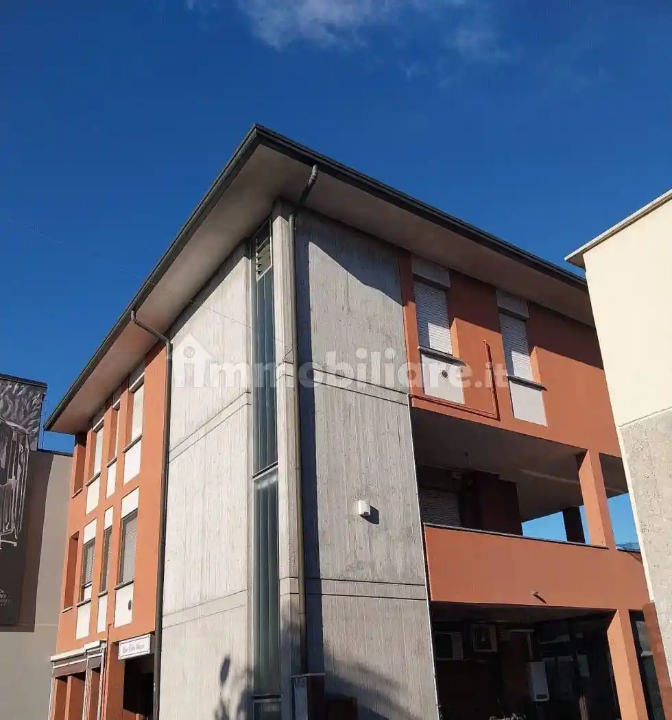 Appartamento in vendita a Bareggio