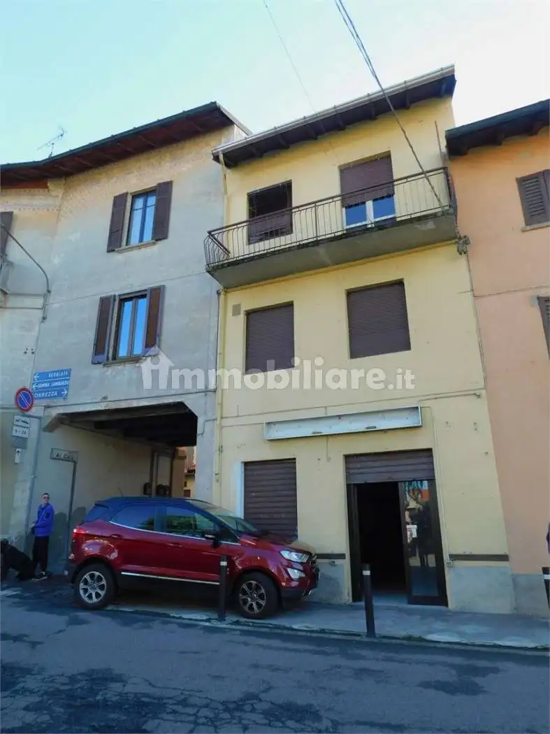 Casa indipendente in vendita a Golasecca