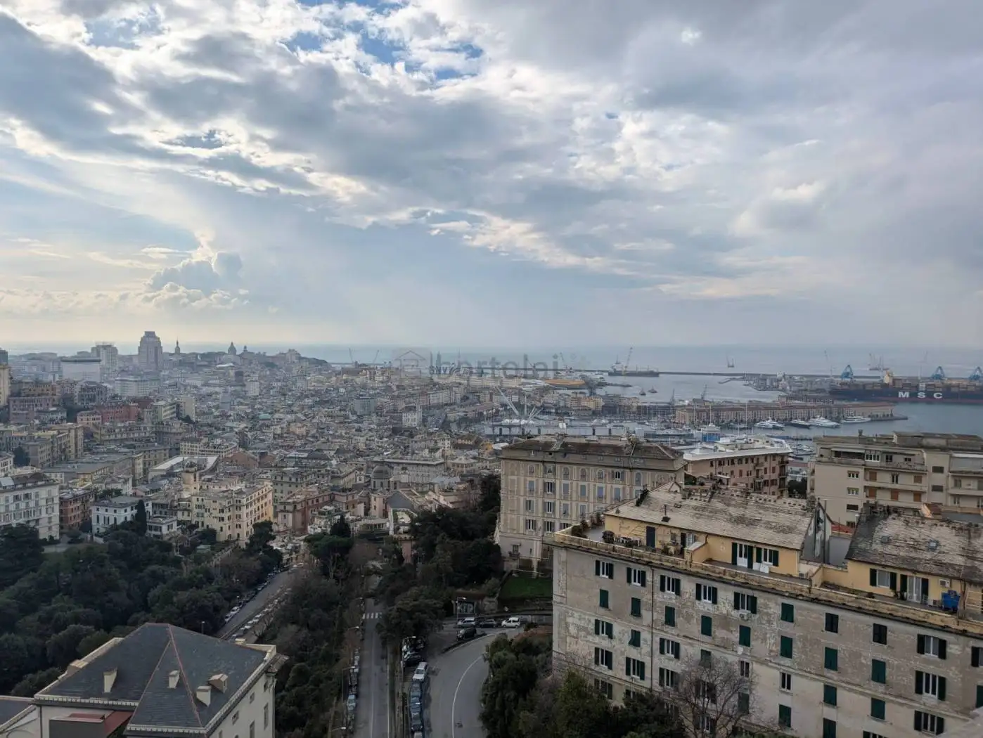 Appartamento in vendita a Genova