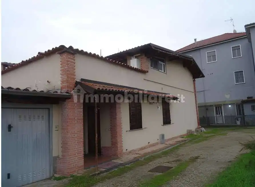 Appartamento in asta a Cava Manara