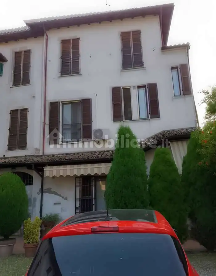 Appartamento in asta a Bressana Bottarone