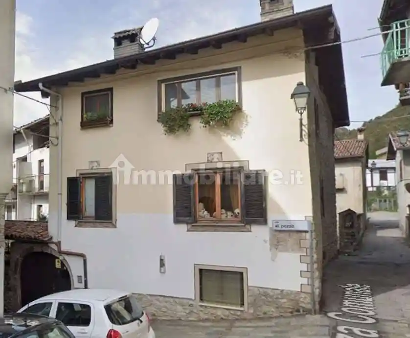 Appartamento in vendita a Barzio