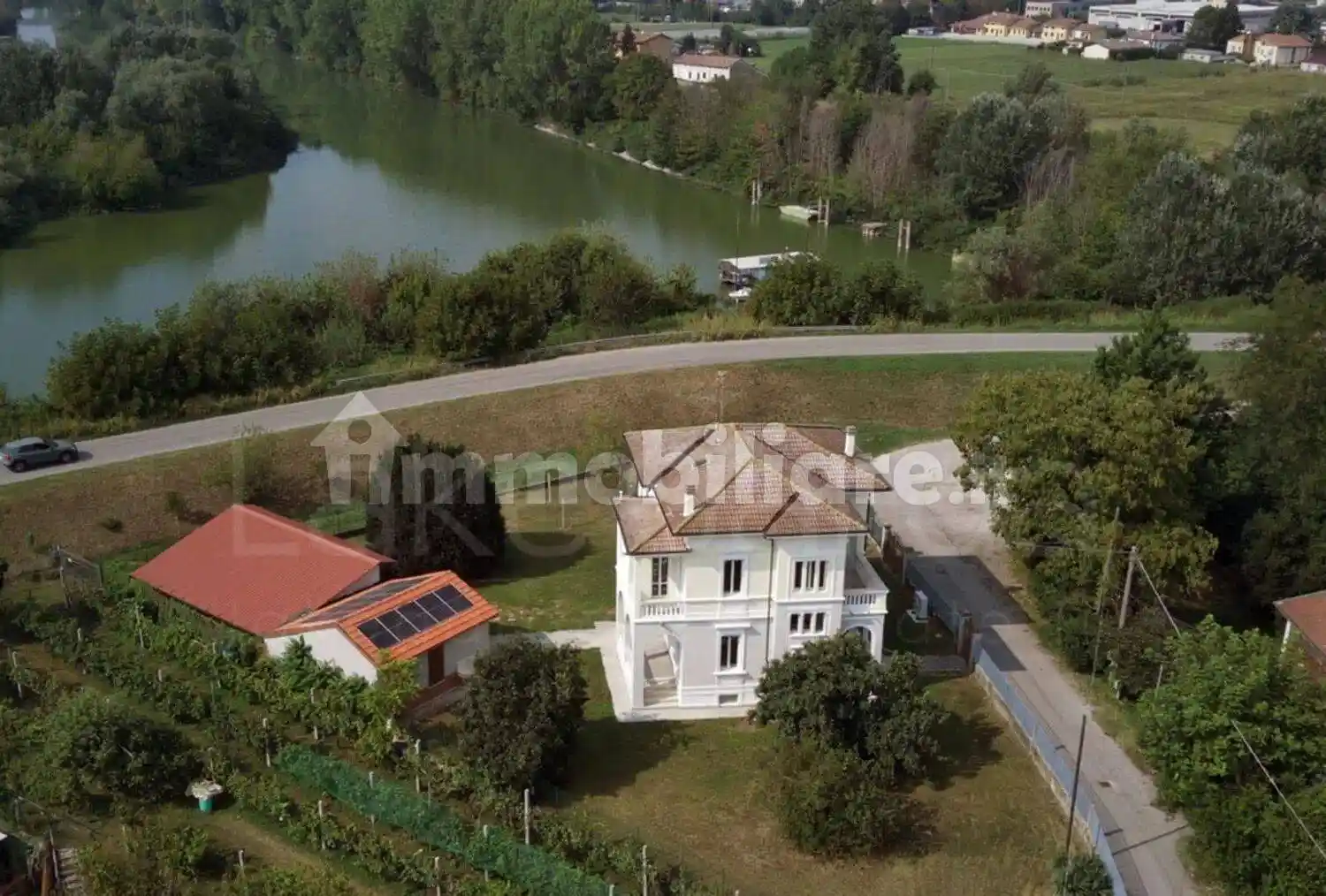 Villa unifamiliare via Mincio, Bagnolo San Vito - foto 2