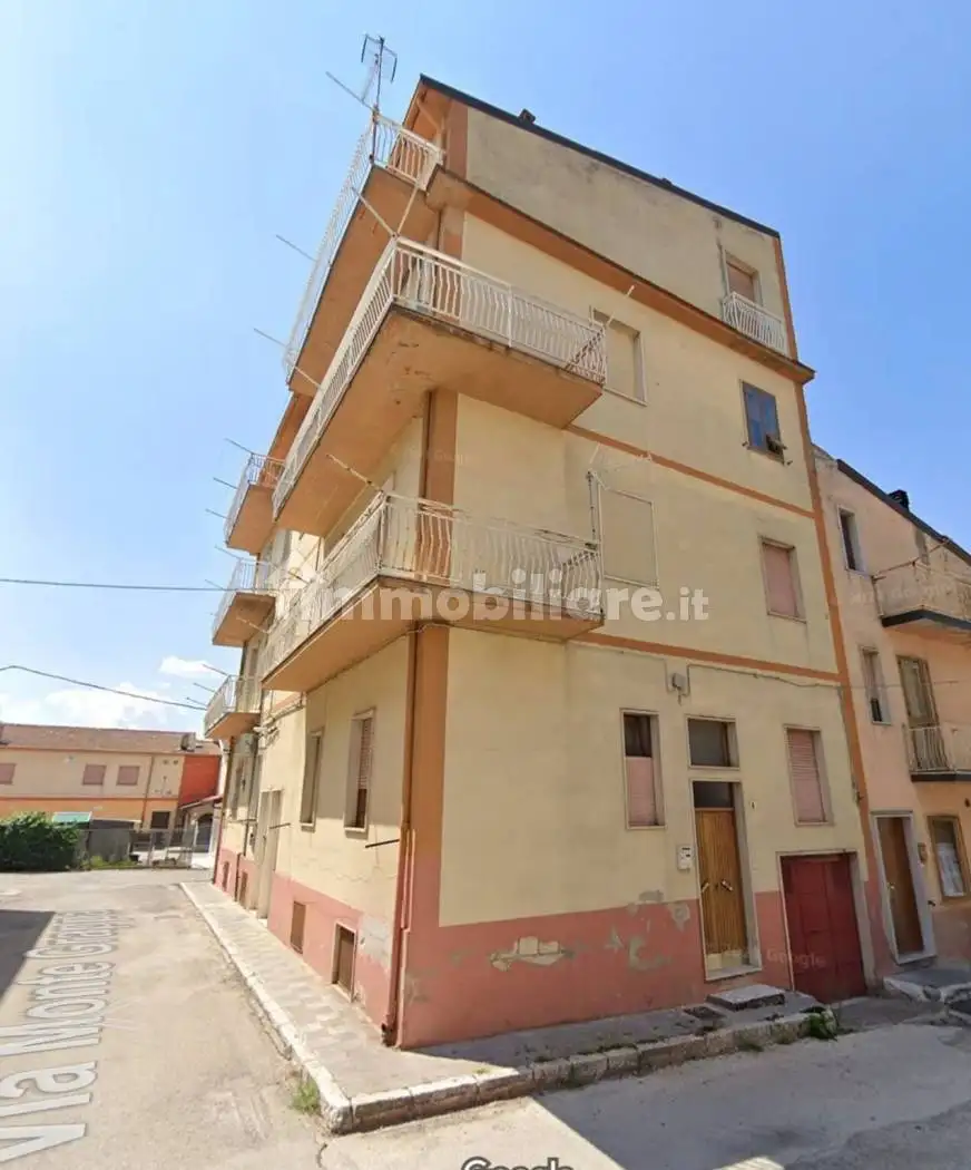 Appartamento in vendita a Genzano di Lucania