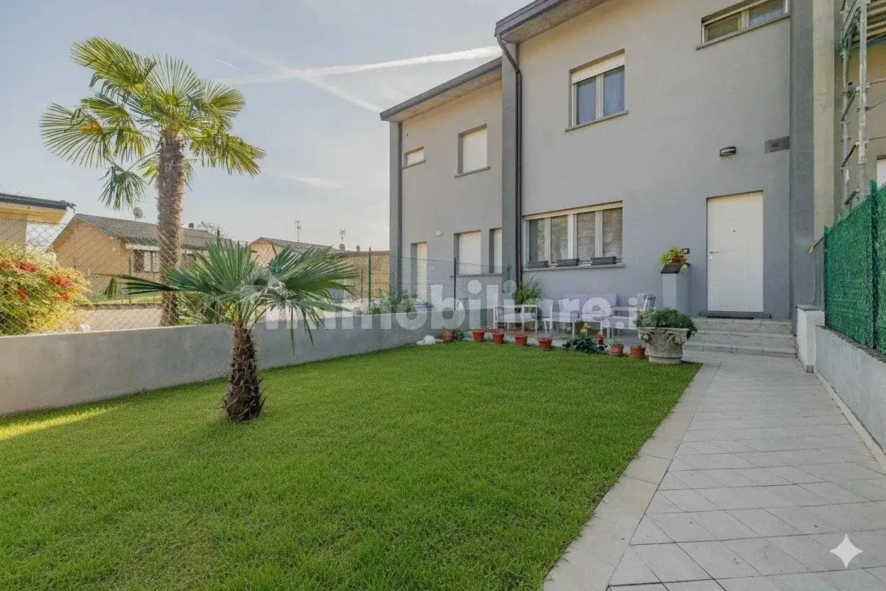 Villetta a schiera in vendita a Cavenago d'Adda