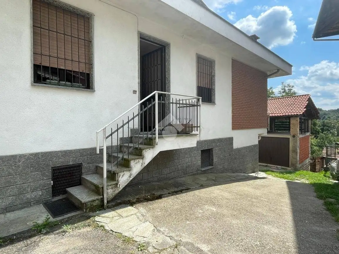 Casa indipendente in vendita a Pray