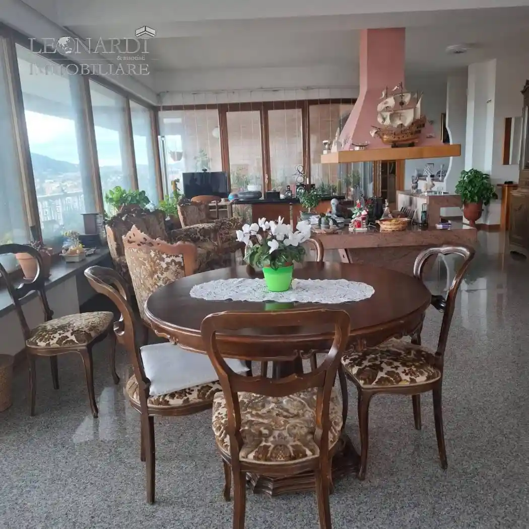 Villa plurifamiliare, buono stato, 1200 m², Santa Lucia, Perugia - foto 4