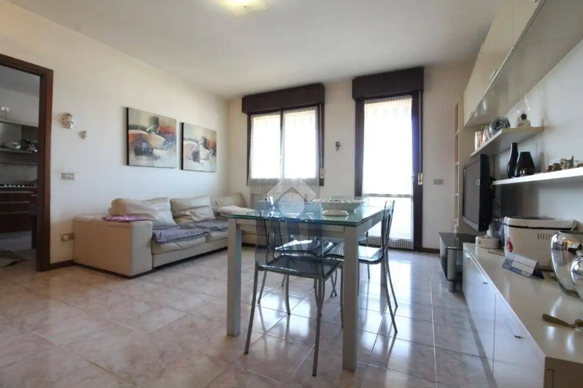 Trilocale via Leonardo da Vinci 6, Centro, Crespiatica - foto 4