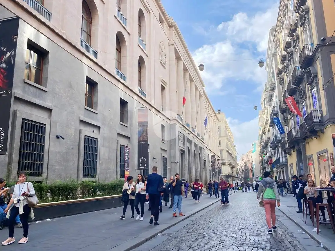 Appartamento in vendita a Napoli