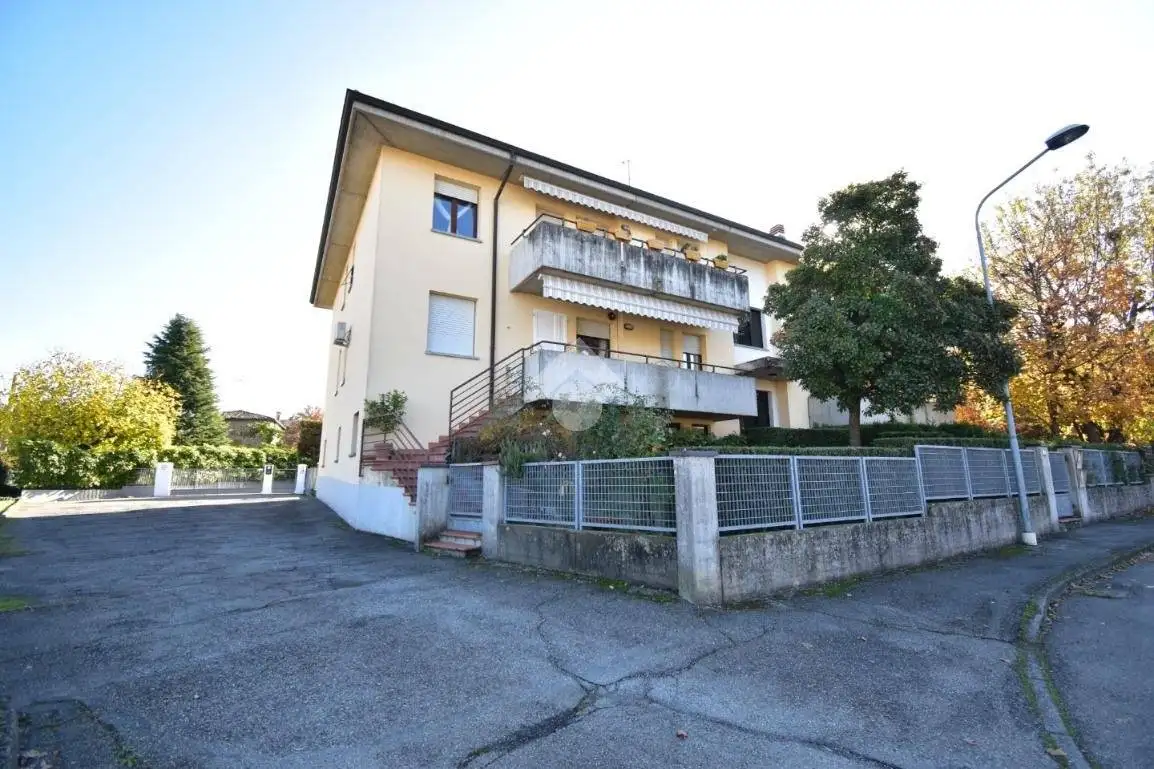 Appartamento in vendita a Felino