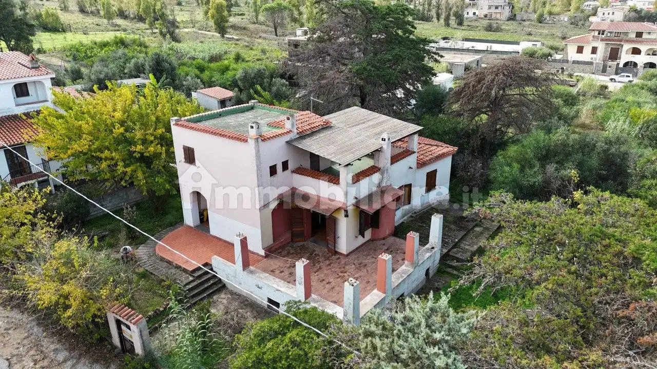 Villa in vendita a Posada