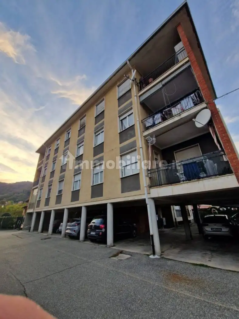 Appartamento in vendita a Borgosesia