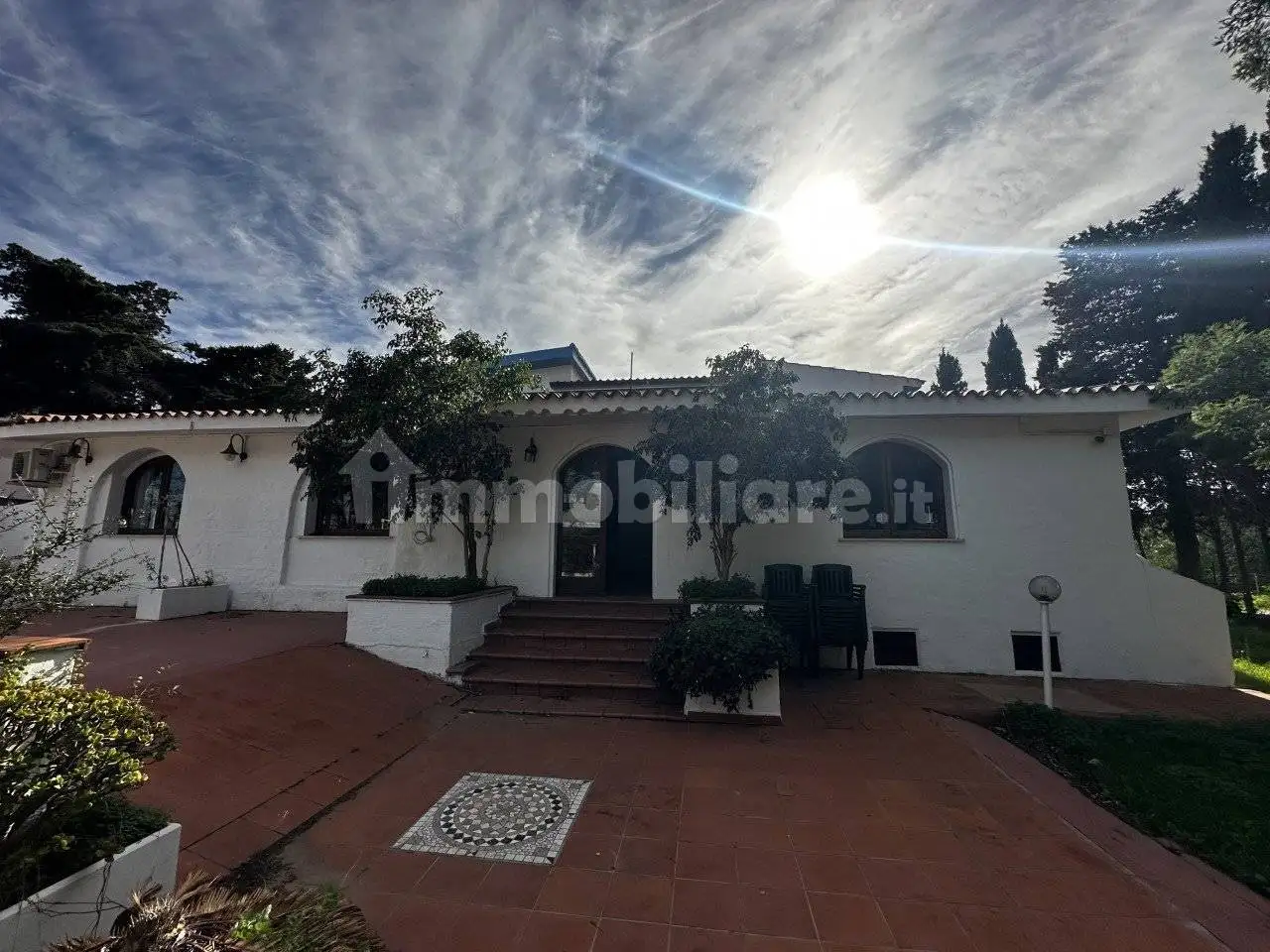 Palazzo - Edificio in vendita a Posada