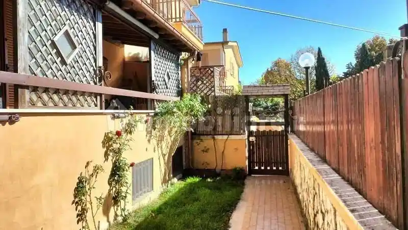 Villetta a schiera - foto 2