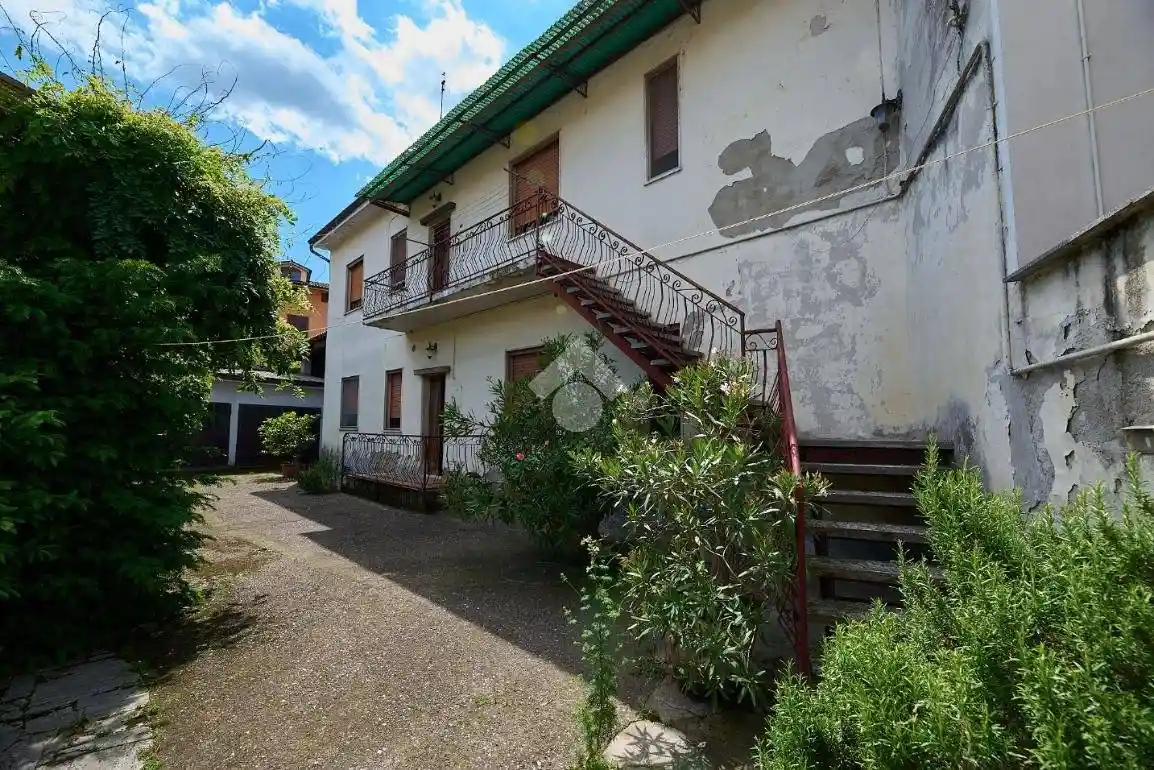 Casa indipendente in vendita a Zelo Buon Persico