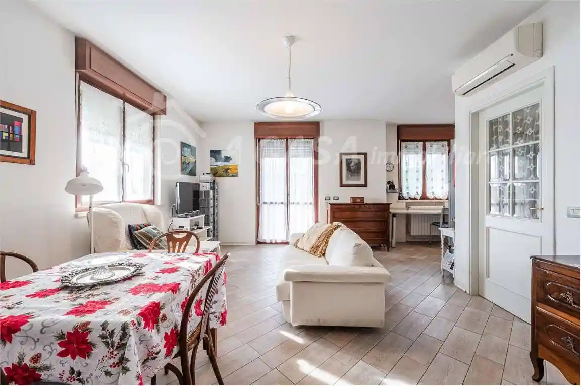 Appartamento via verdi, 46, Centro, Medesano - foto 5