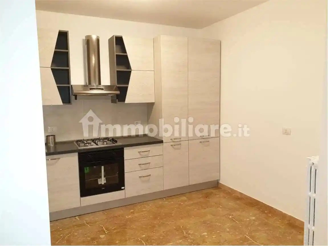 Trilocale via Goldoni, 43, Bosto, Varese - foto 2