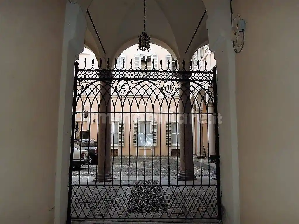 Appartamento in vendita a Pavia