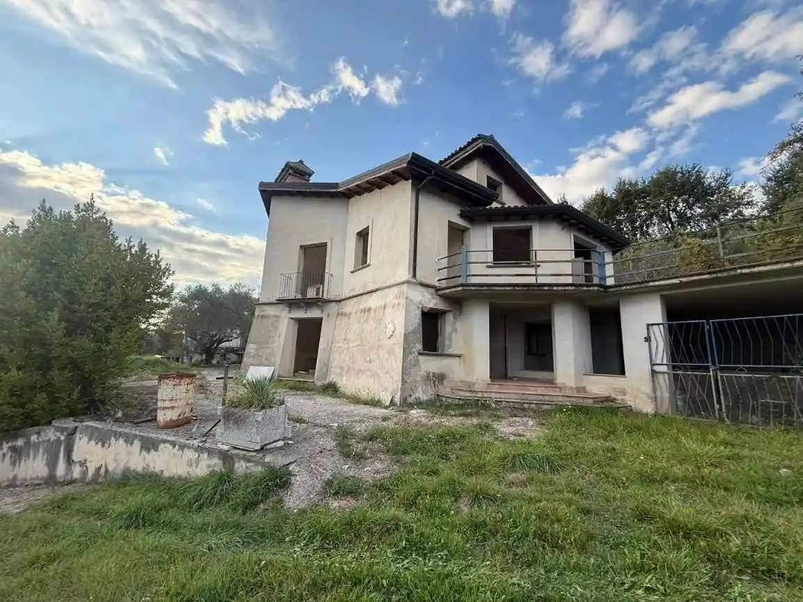 Villa in vendita a Subiaco