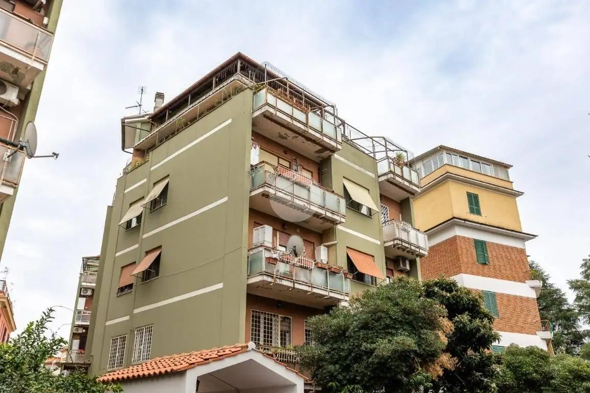 Appartamento in vendita a Roma