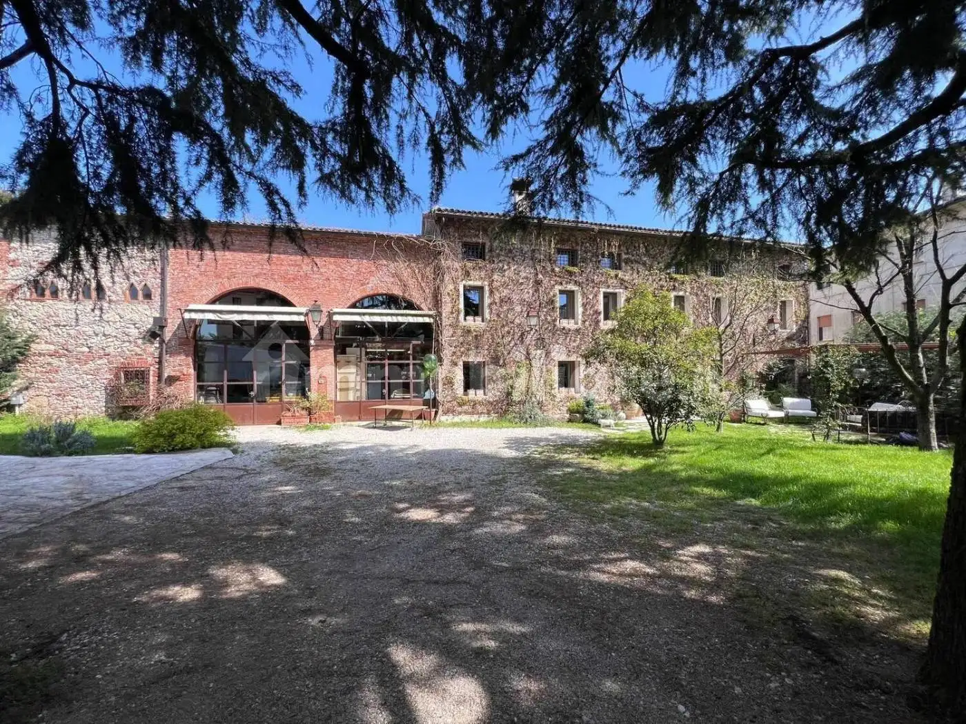 Rustico - Casale in vendita a Vicenza
