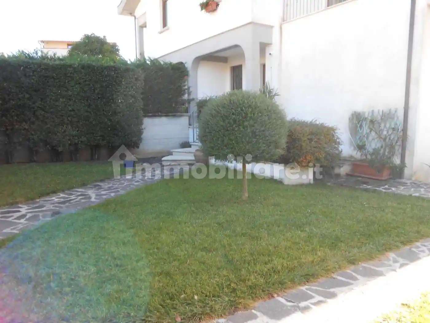 Villa bifamiliare via Cristoforo Colombo 28, San Pelino, Avezzano - foto 2