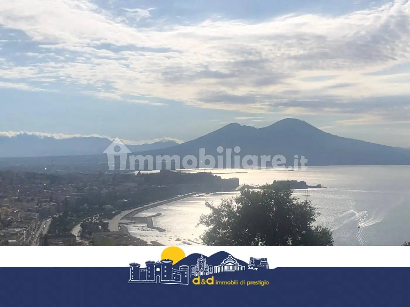 Appartamento in vendita a Napoli