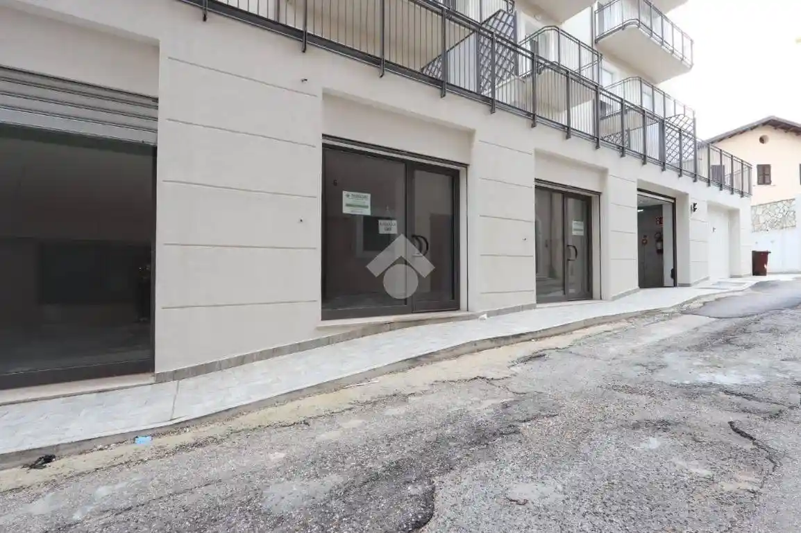 Bilocale via Orto Agrario 6, Villa Comunale, L'Aquila - foto 2