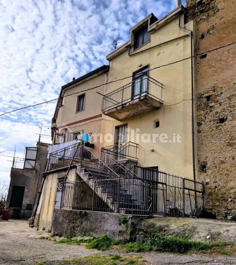 Casa indipendente in vendita a Serre