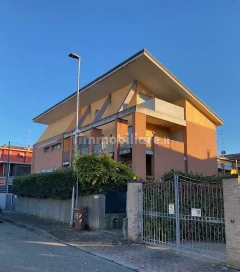 Appartamento in vendita a Montechiarugolo