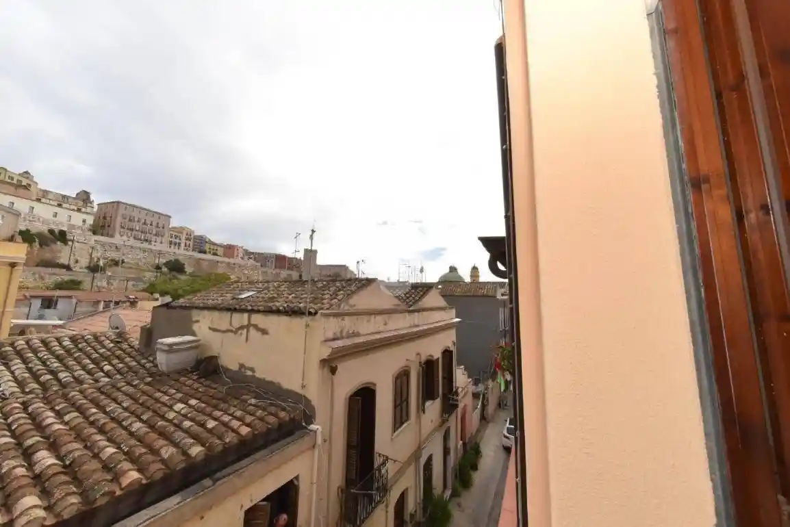 Bilocale via Santa Restituta 108, Ospedale, Cagliari - foto 2