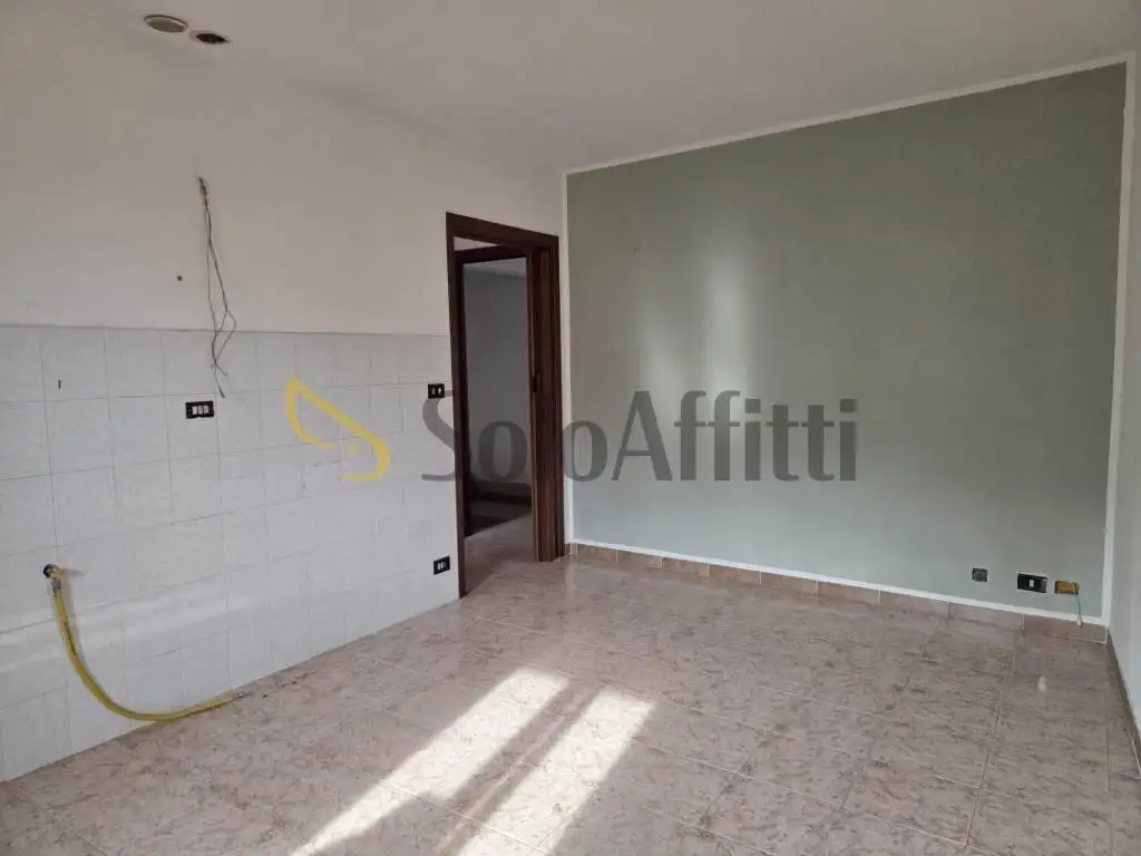 Bilocale via delle Rosine 22, Centro Storico, Chieri - foto 3