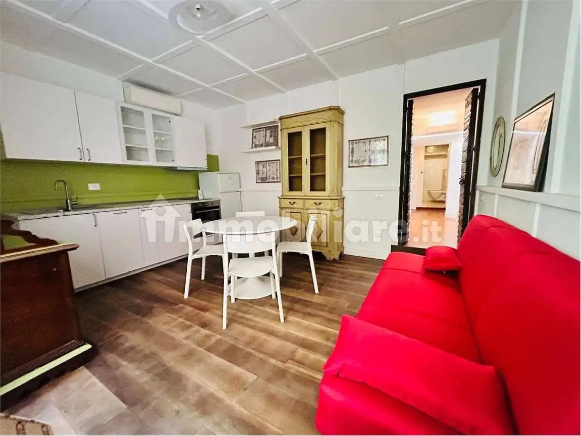 Bilocale via Mario Greppi, 80, Centro, Angera - foto 3