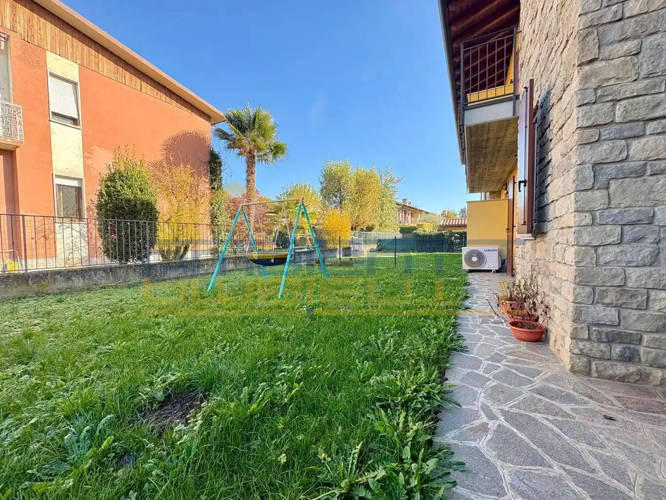 Trilocale via 25 Aprile 102, Brugarolo, Merate - foto 5