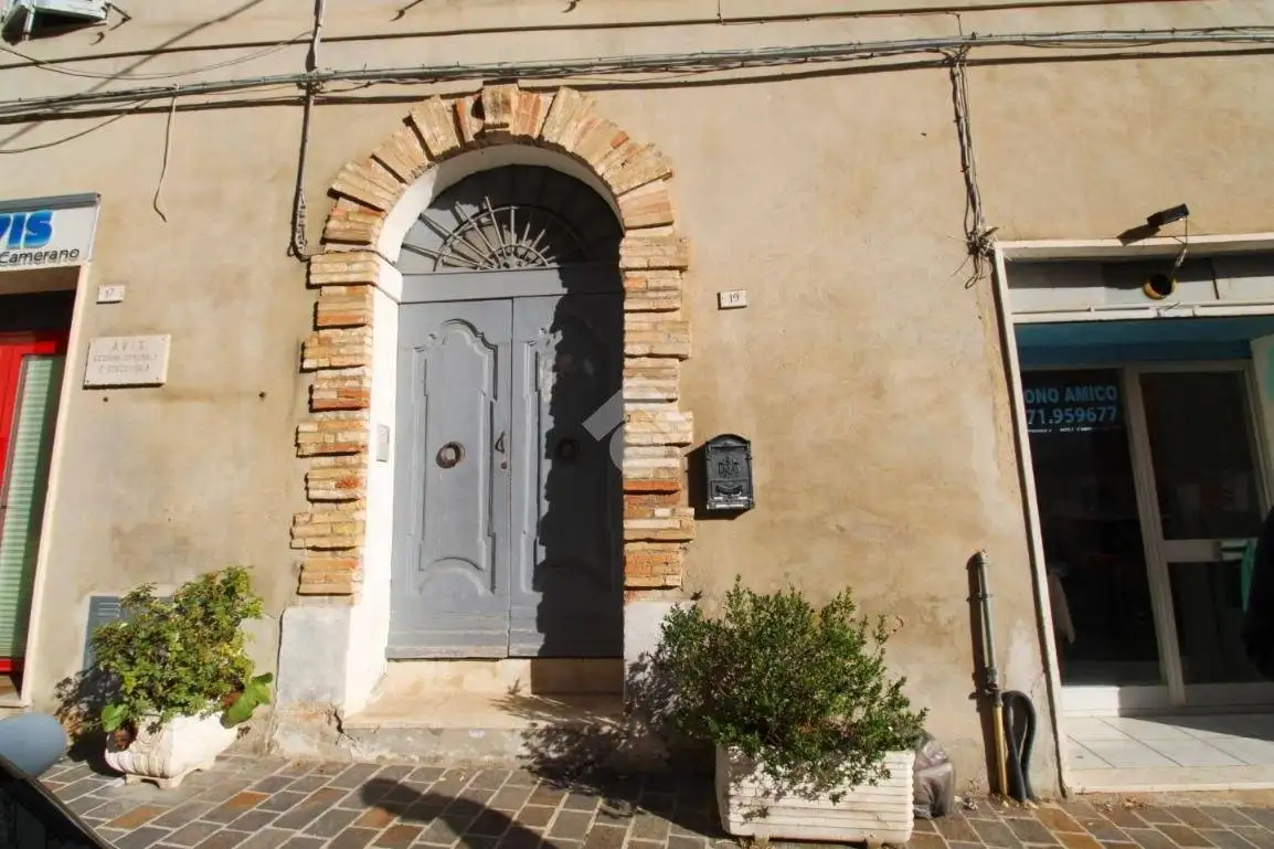 Appartamento in vendita a Camerano