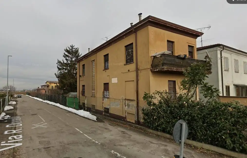 Casa indipendente in asta a Fiorenzuola d'Arda
