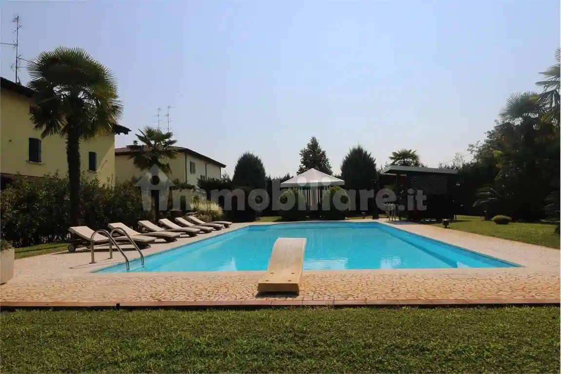 Villa in vendita a Soliera