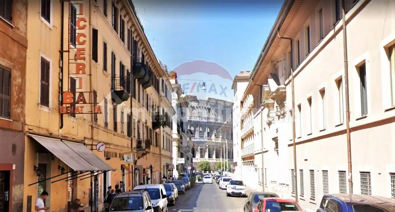 Bilocale via Di San Giovanni In Laterano, Colosseo - Fori Imperiali, Roma - foto 2