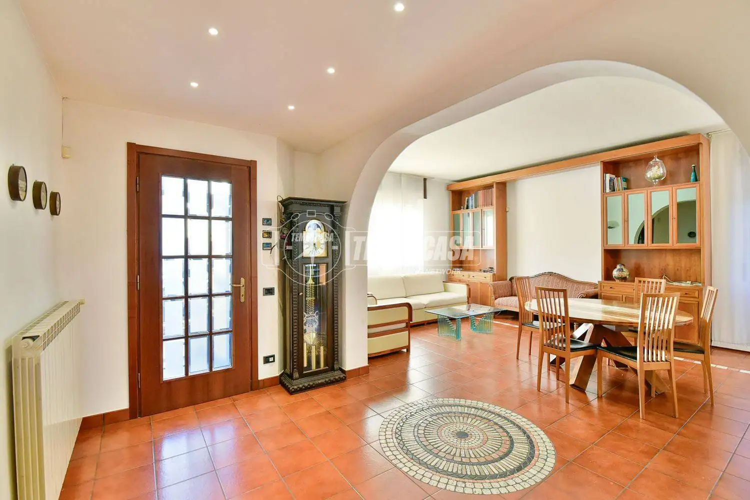 Casa indipendente in vendita a Capiago Intimiano