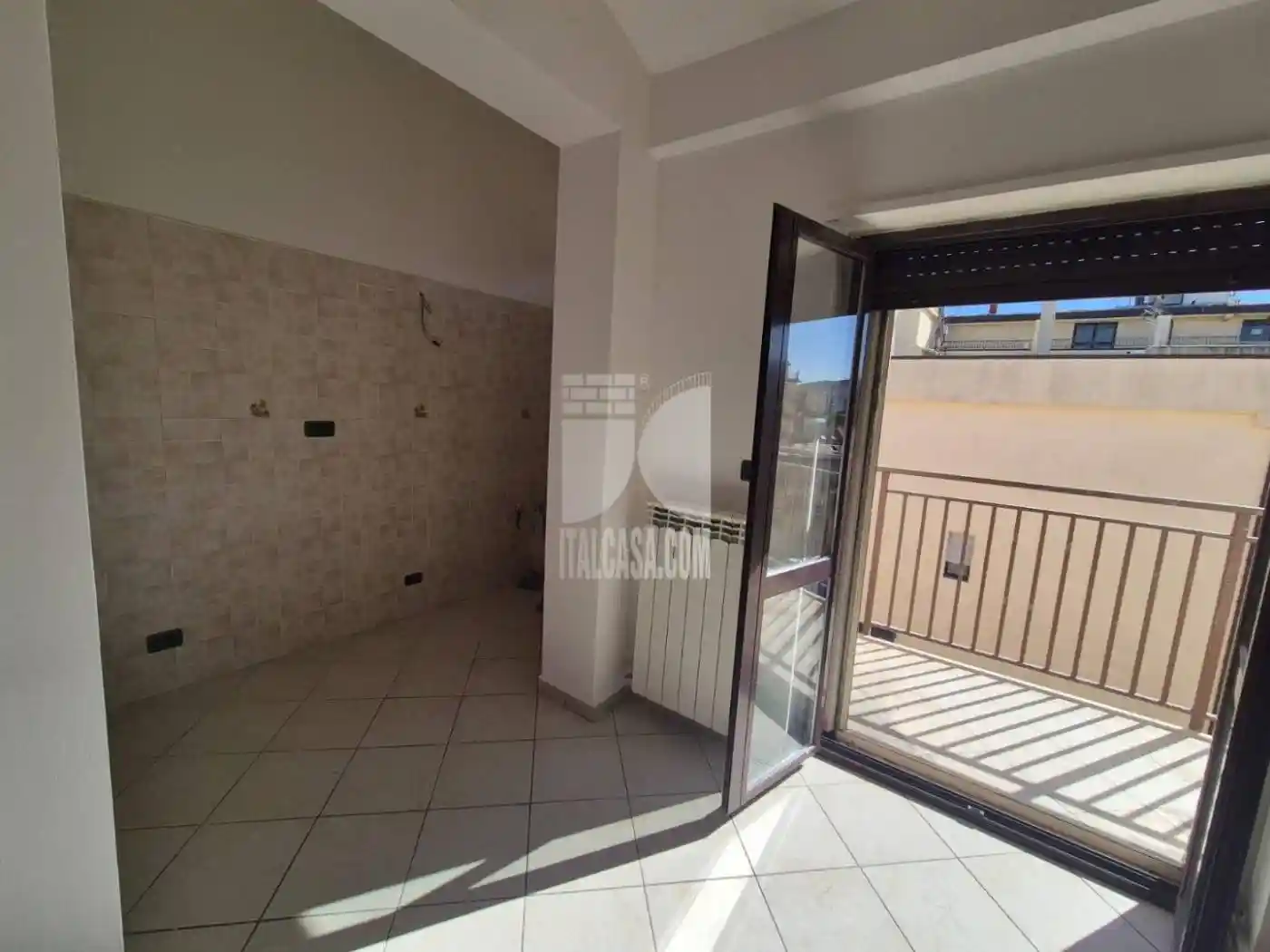 Trilocale via esterna marinella, crotone, Centro, Crotone - foto 4