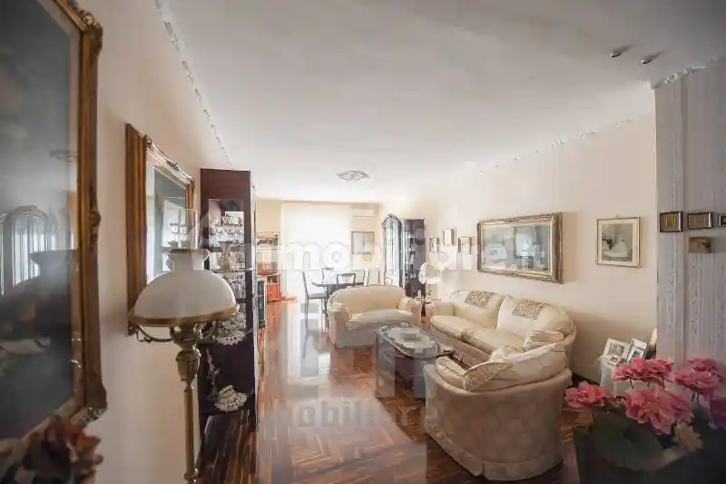 Trilocale via Carlo Goldoni 10, Bitetto - foto 3