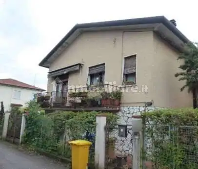 Casa indipendente in asta a Treviso